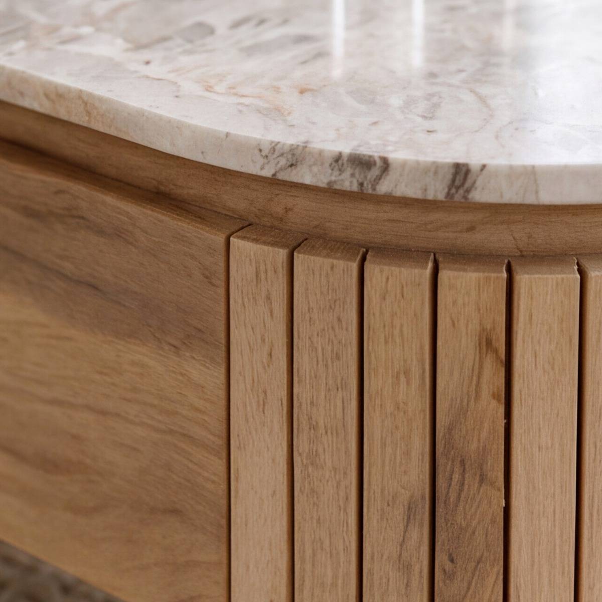 Table basse en marbre et bois de manguier CYRENE bois clair, MADE IN MEUBLES