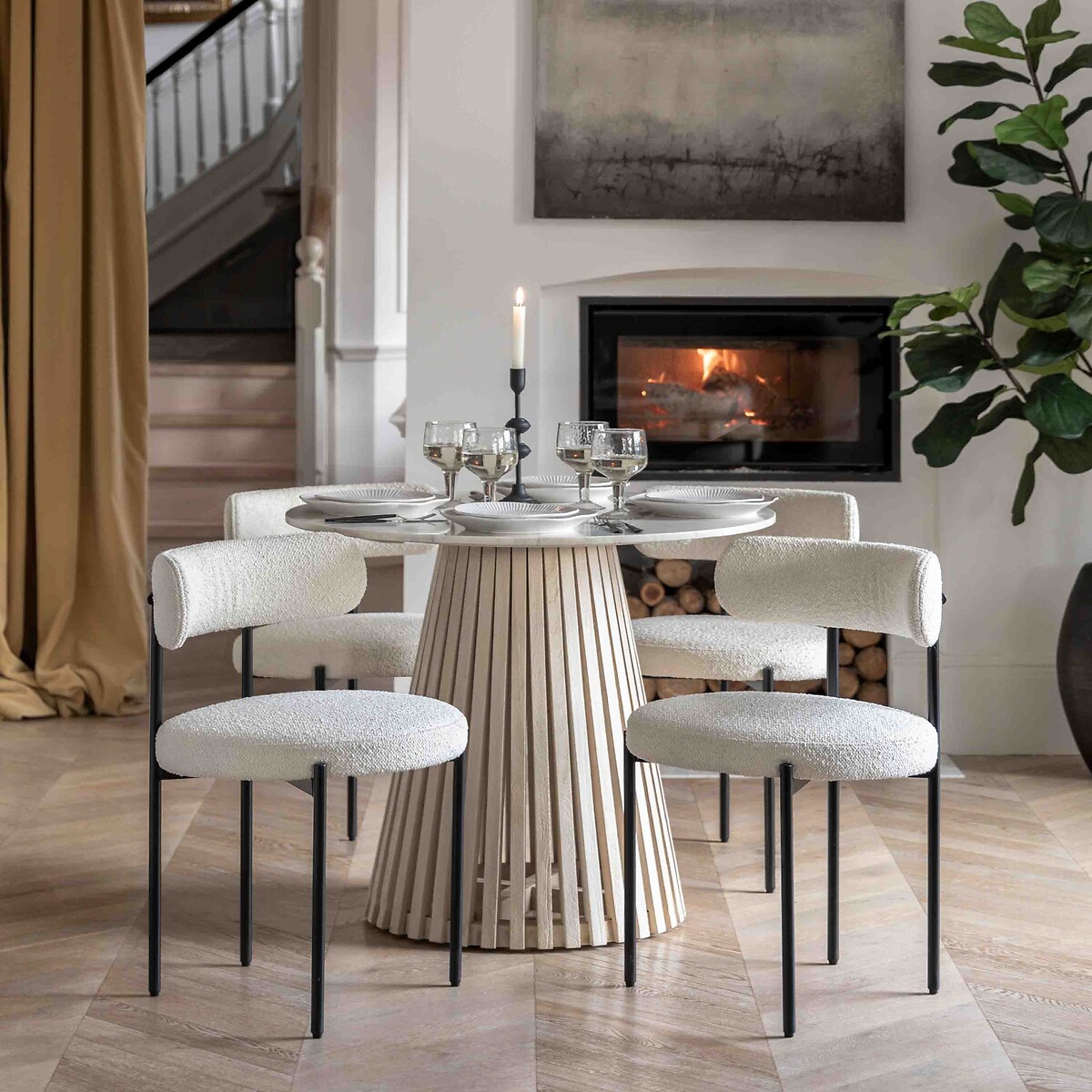 Solstice Round Mango Dining Table white marble, ÉDITÉ