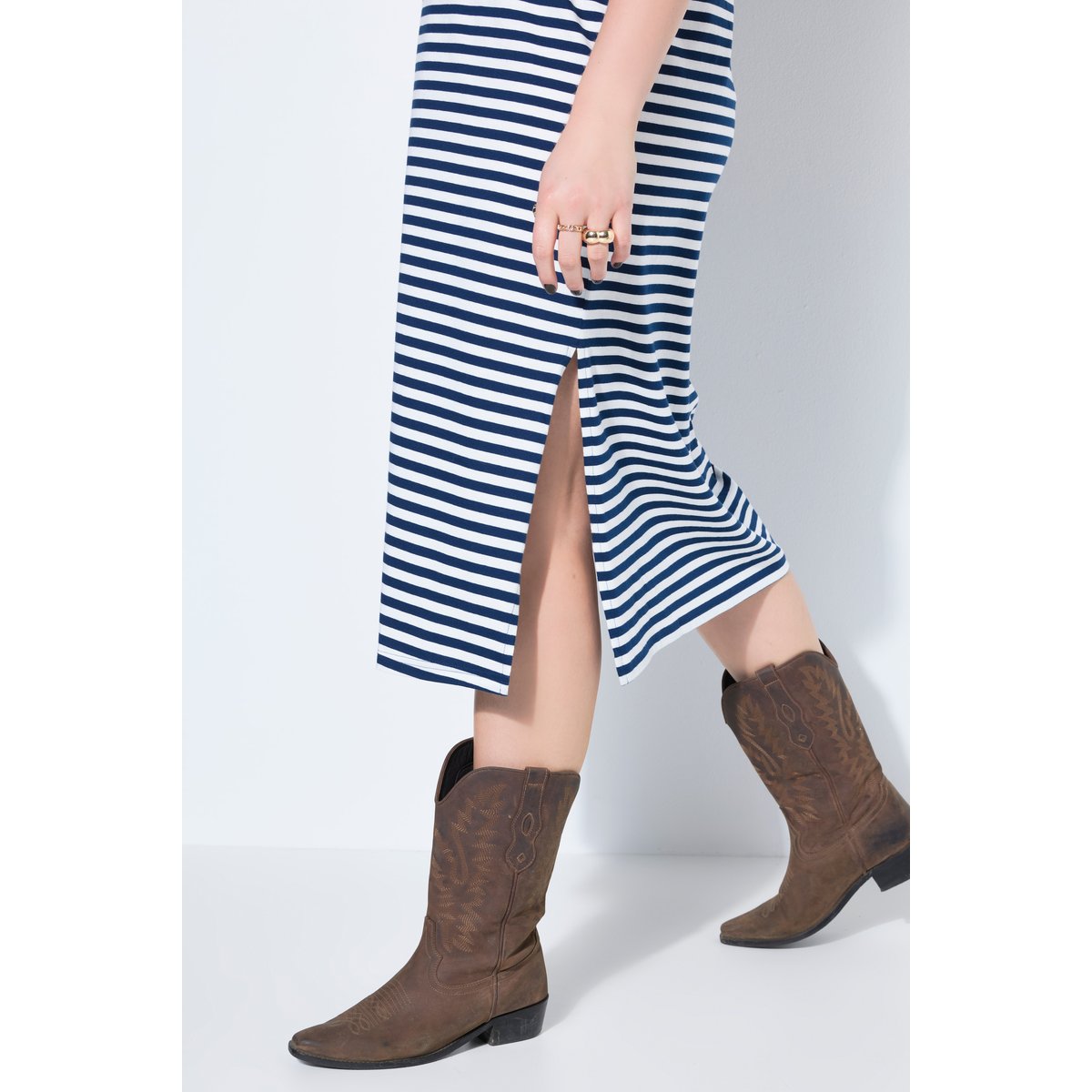 Robe en jersey, oversized, rayures, col rond bleu foncé, STUDIO UNTOLD
