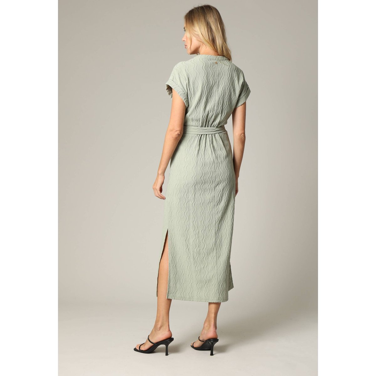 Robe longue texturée, en maille jacquard ILANGA tilleul, DEELUXE
