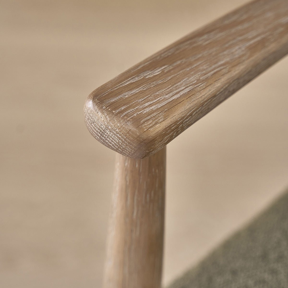 Lot de 2 chaises en bois de chêne et bouclette LUISA kaki, BERAH GETAH