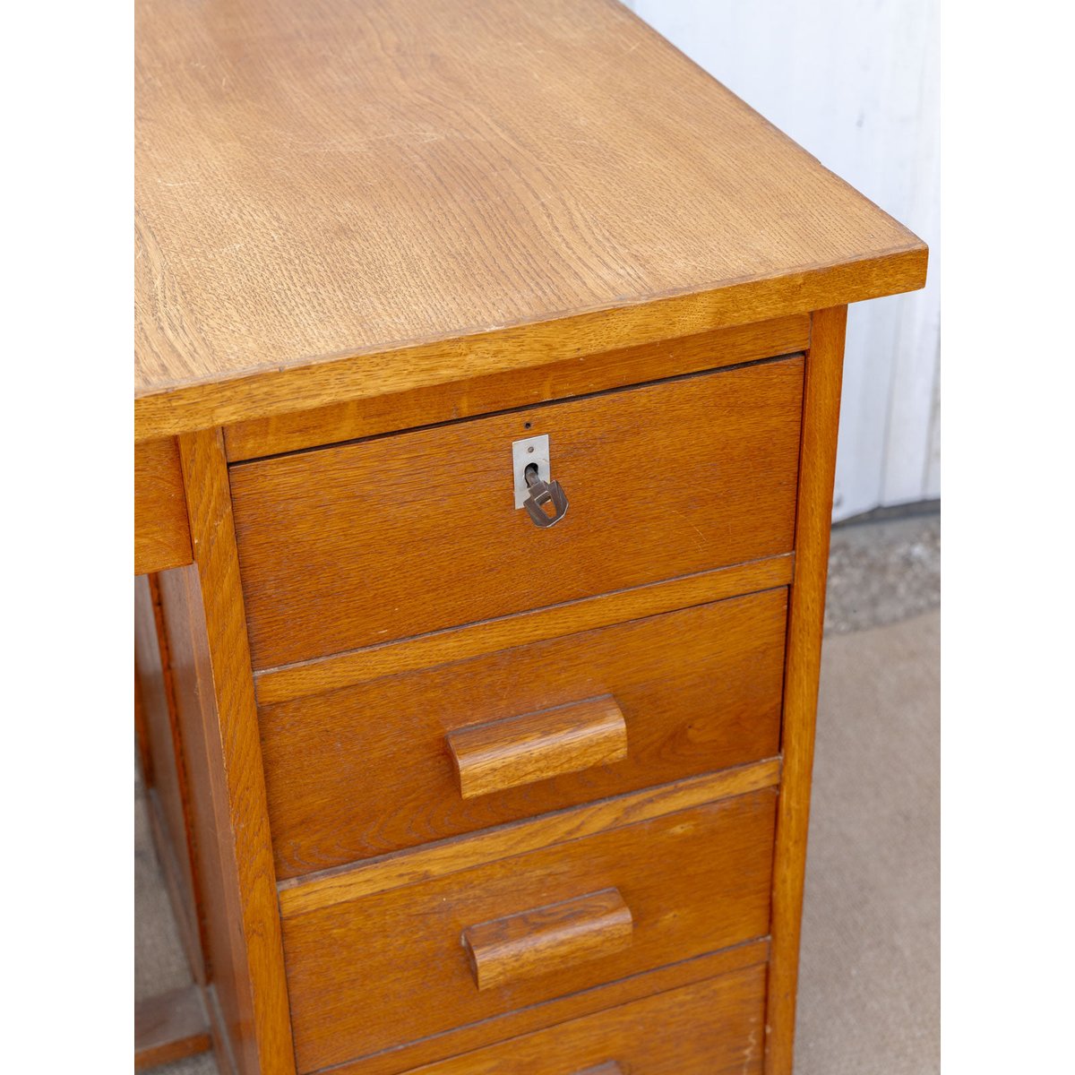Bureau en chêne Yvan N°550 - Bon état bois clair, DEBONGOUT