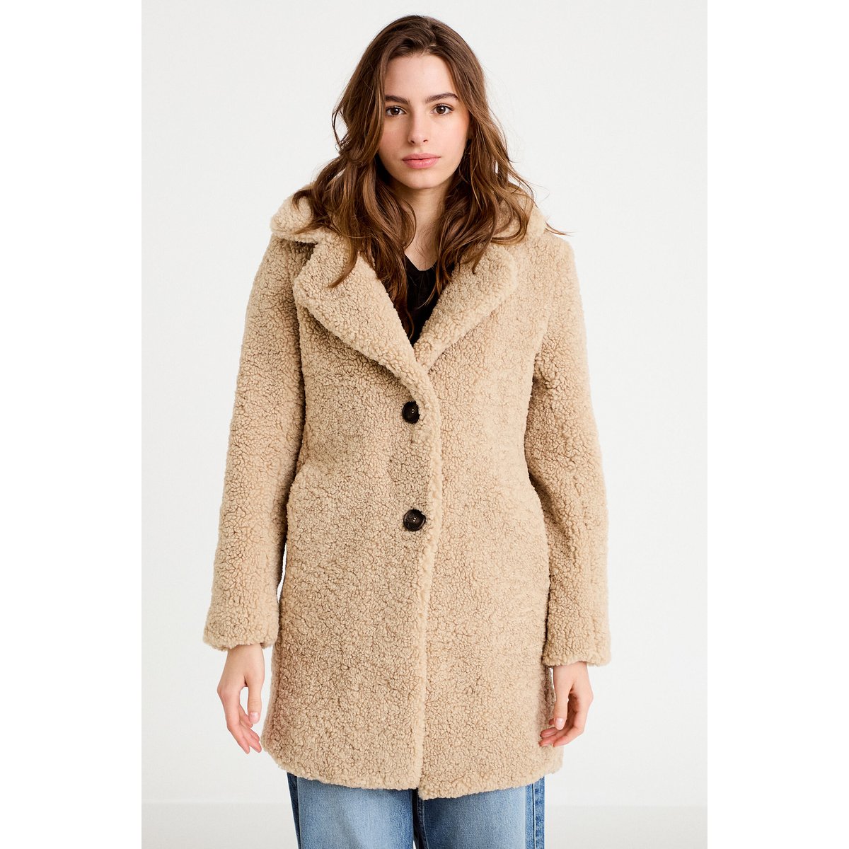 Manteau droit mi-long en bouclette beige, CACHE CACHE