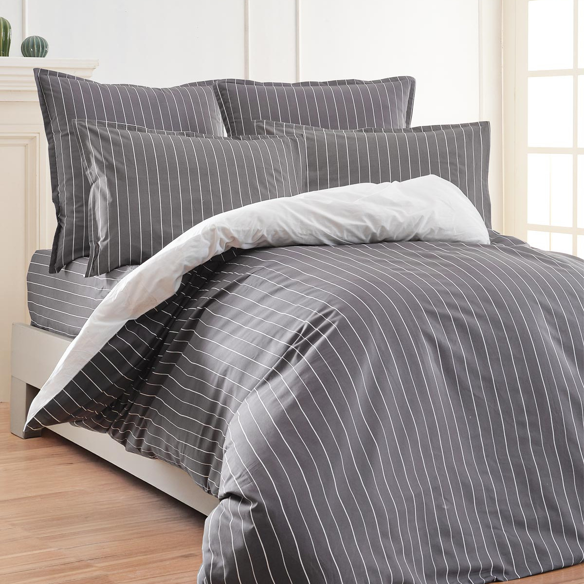 Parure housse de couette percale de coton avec 2 taies 65x65 cm TOLSTA anthracite, SENSEI MAISON