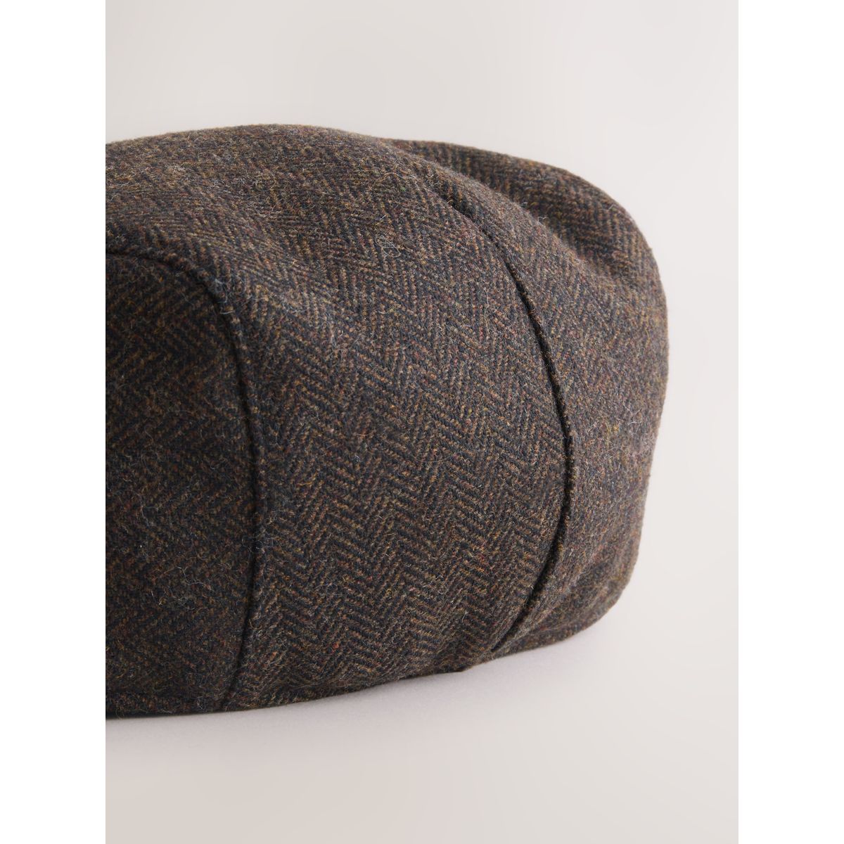 Casquette plate à chevrons marron, NEXT