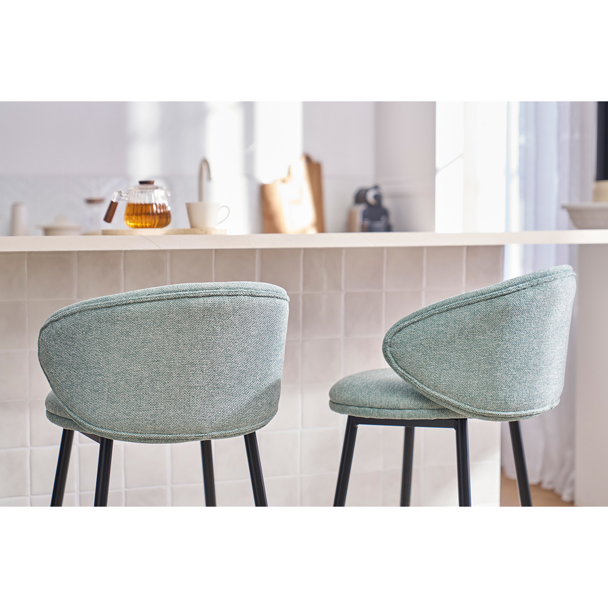 Tabourets de bar design en tissu effet velours texturé vert céladon et métal noir (lot de 2) ROSALIE vert lagon, MILIBOO