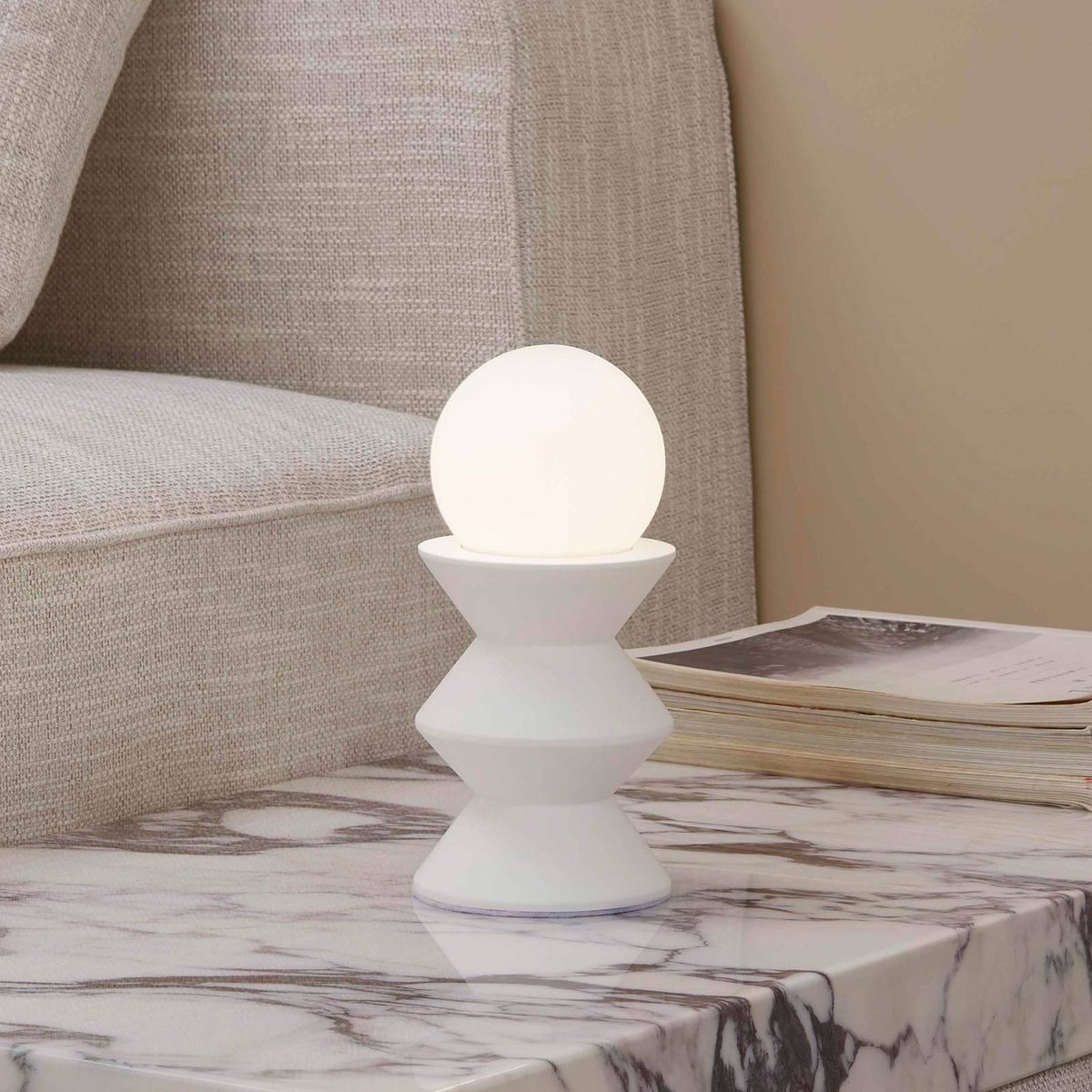Lampe à poser en plâtre moderne, Nielson blanc, LINDBY