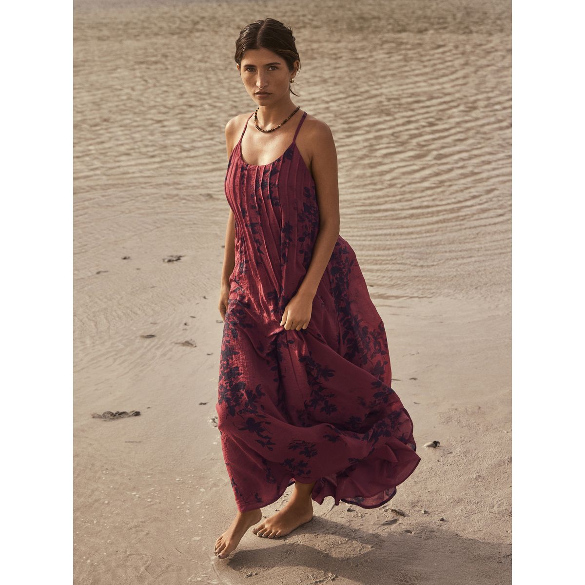 Robe longue oversize à bretelles et plis motifs bruns et noirs, NEXT