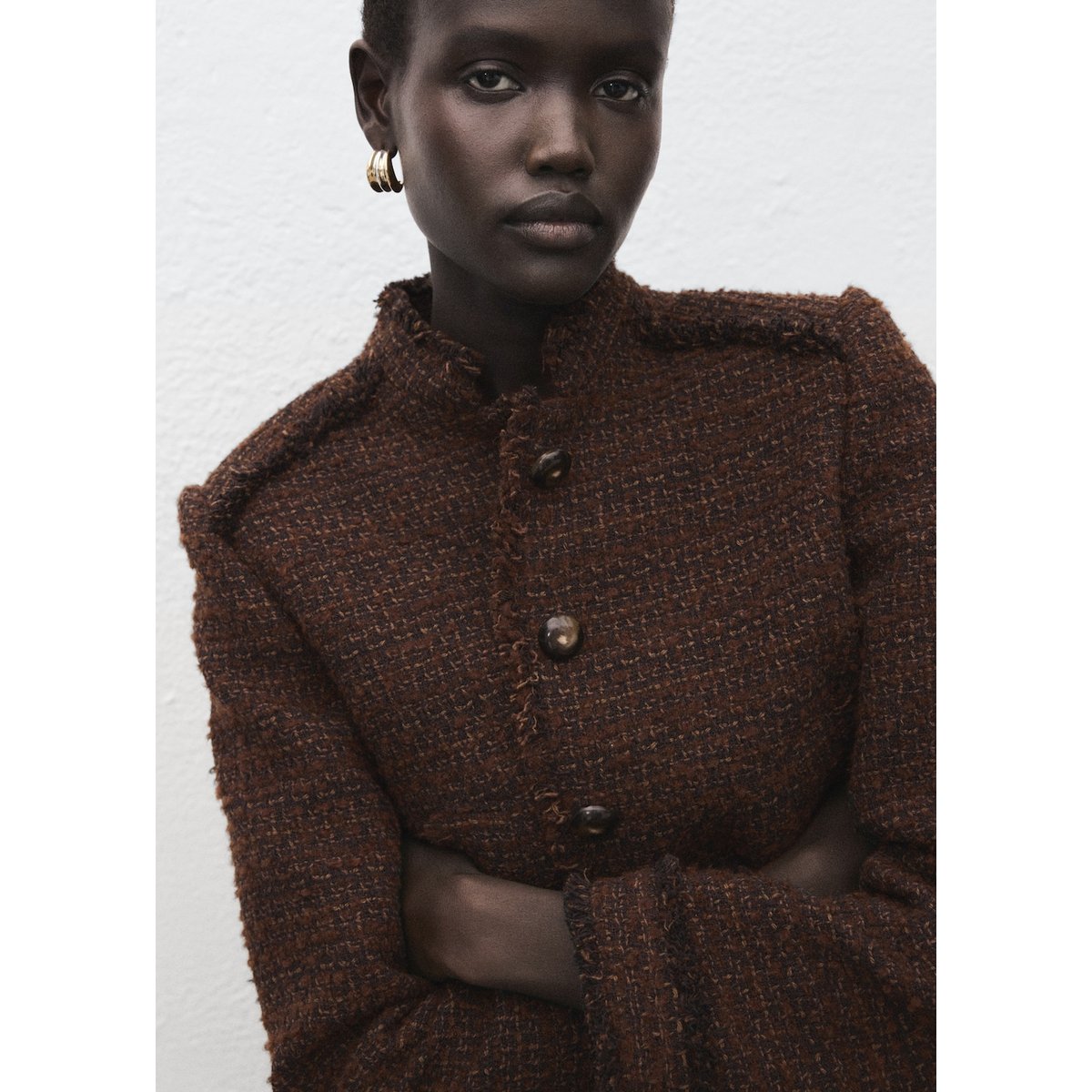 Veste tweed bords effilochés marron, MANGO