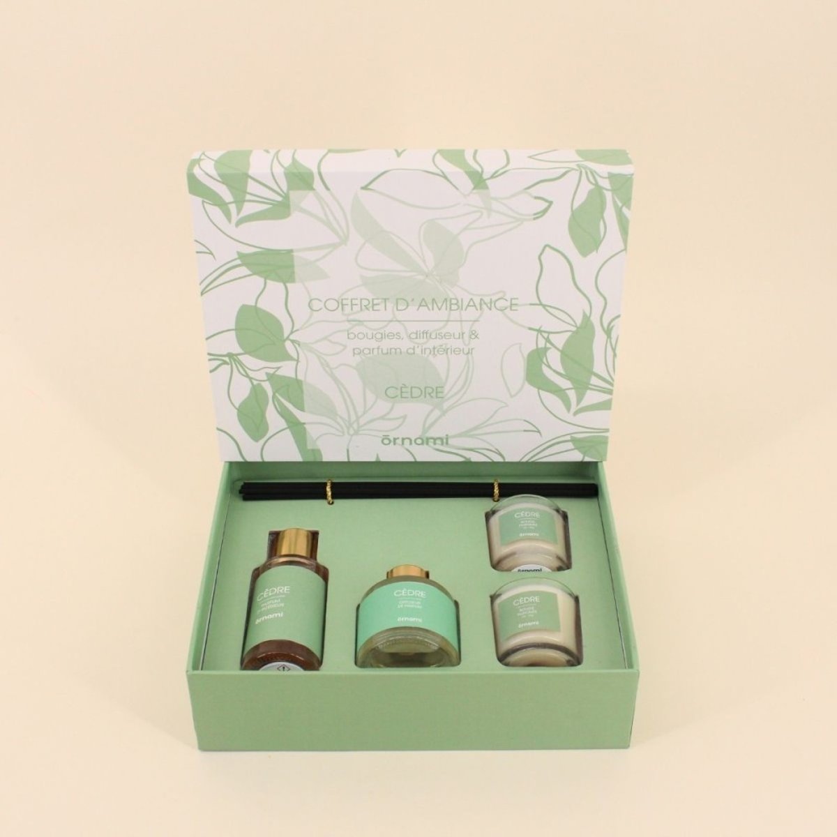 Coffret cadeau senteurs maison et 2 bougies parfumées vert, ORNAMI