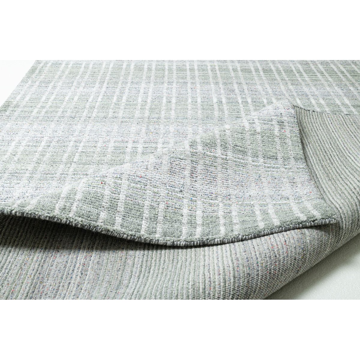 Tapis salon Tiaga fait main, laine et viscose argent, THEKO