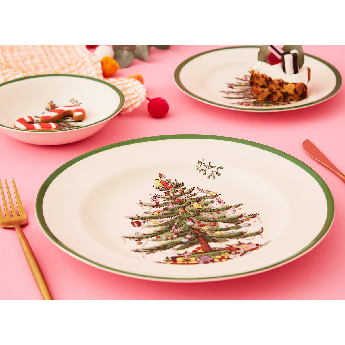 Set of 4 Christmas Tree Dinner Plates white, SPODE