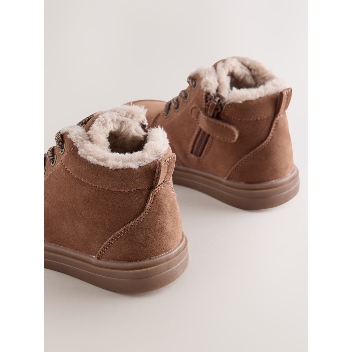 Bottines à lacets et doublure chaude marron fauve, NEXT