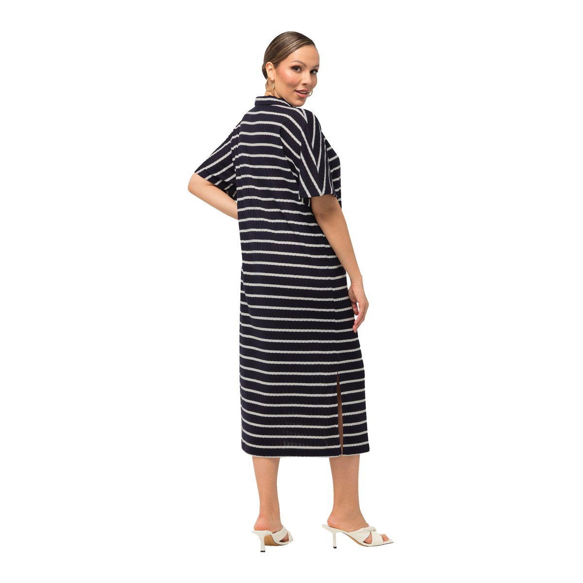 Robe midi en maille. Décolleté marine, ULLA POPKEN