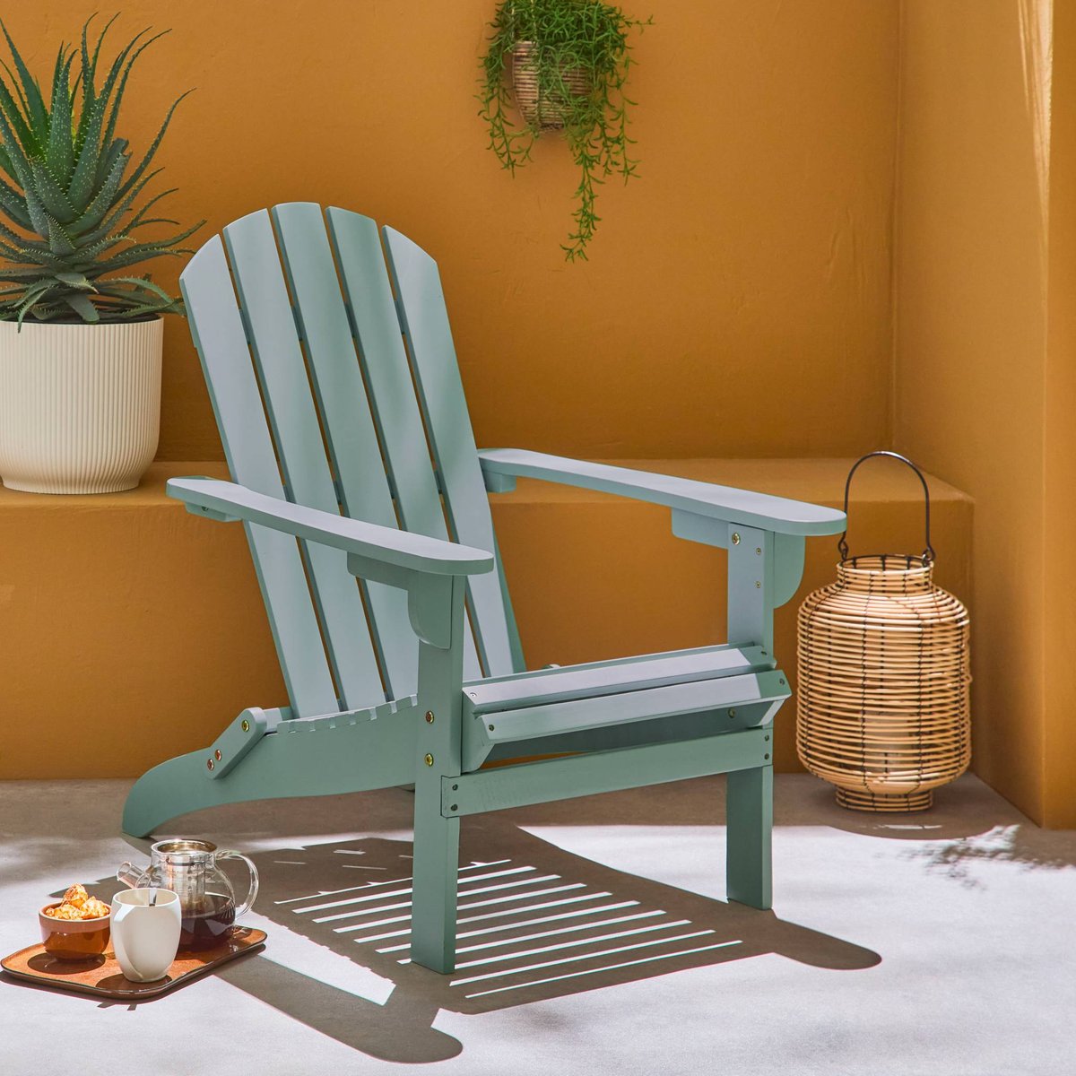 Fauteuil bois d'acacia avec accoudoirs KERINA bleu, SWEEEK