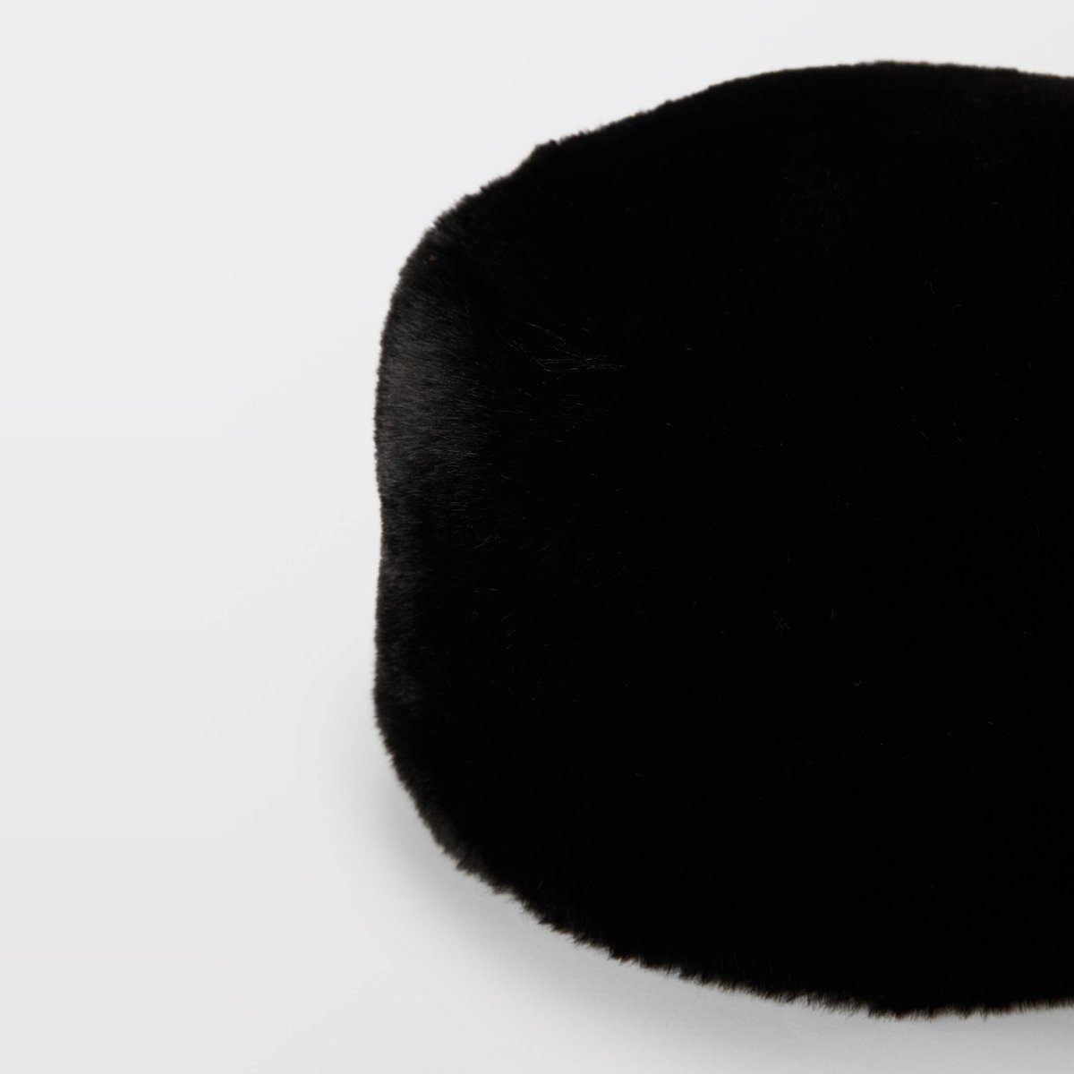 Toque en imitation fourrure noir, MONOPRIX