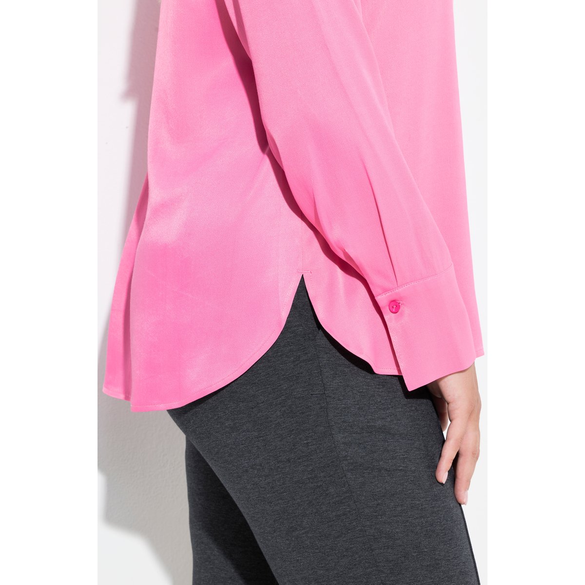 Chemisier en satin rose vif, ULLA POPKEN