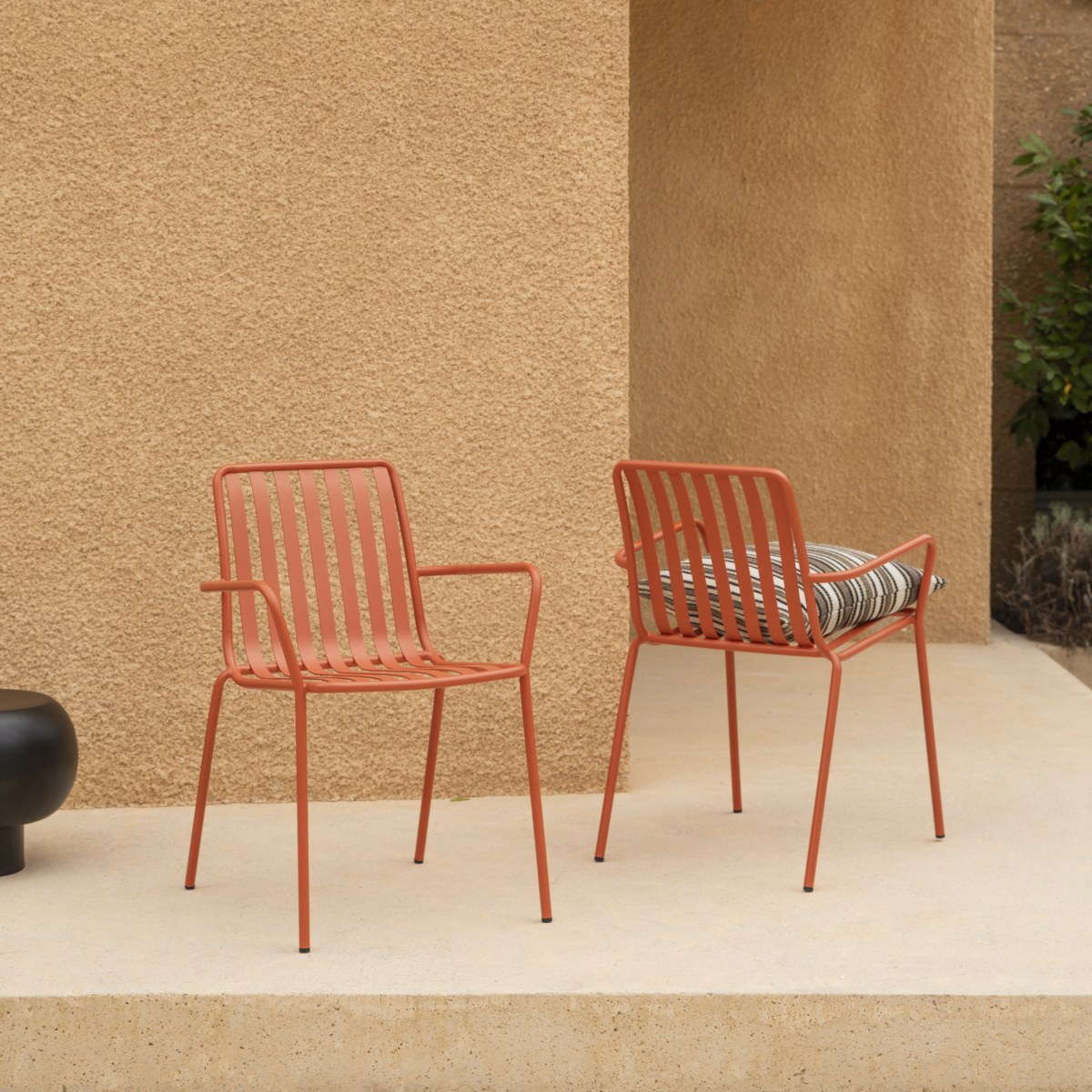 Fauteuil de jardin en Métal, GABY orange, TIKAMOON
