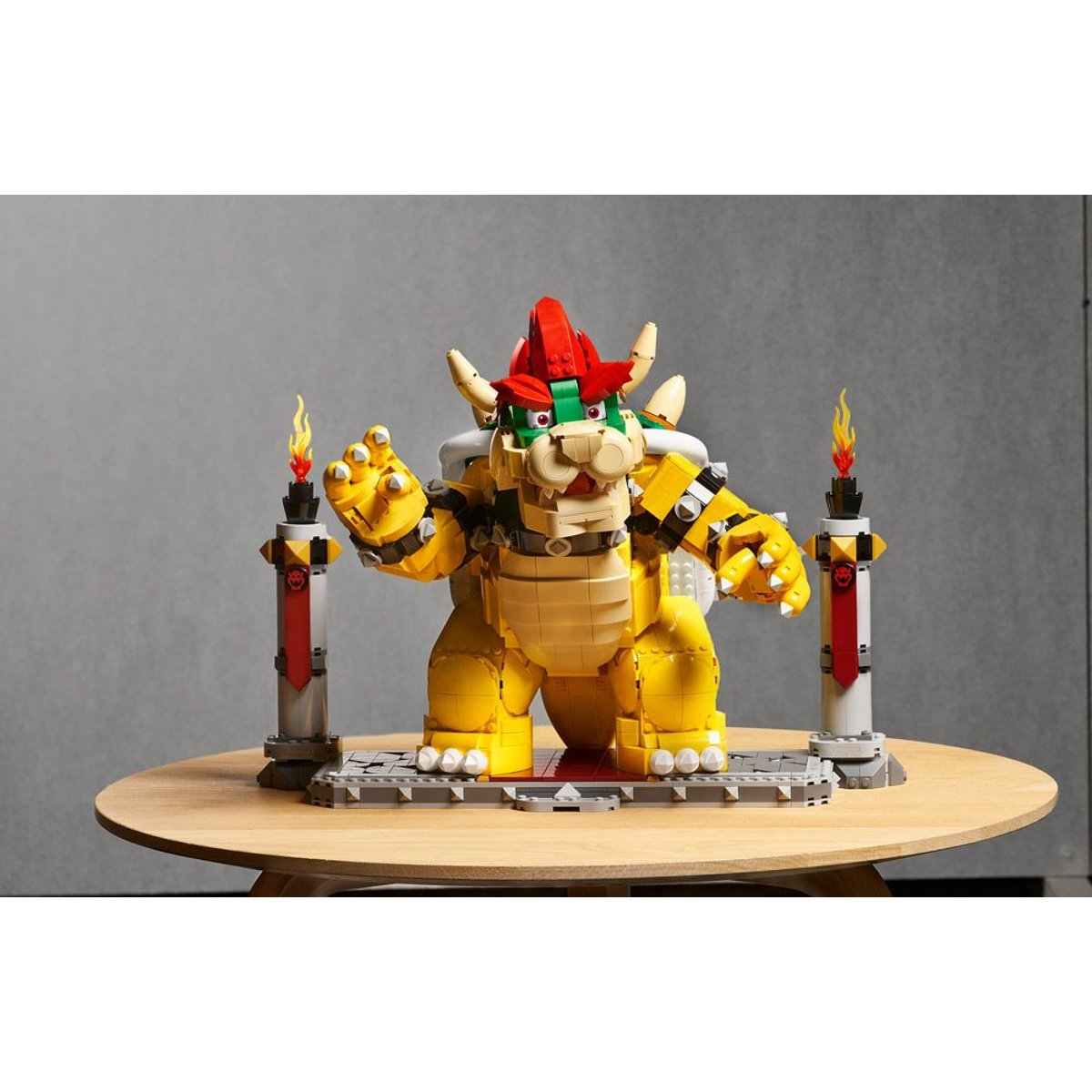 LEGO Super Mario - Le puissant Bowser 71411 : Le roi des Koopas en briques multicolore, LEGO