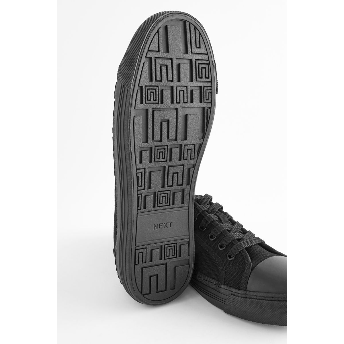 Baskets de base-ball noir, NEXT