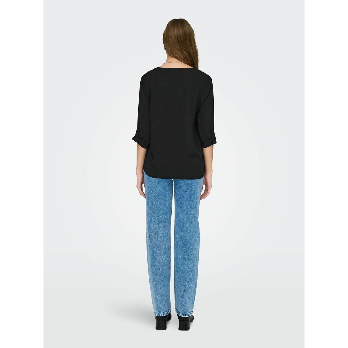 Blusa com mangas 3/4, decote em V preto , JDY