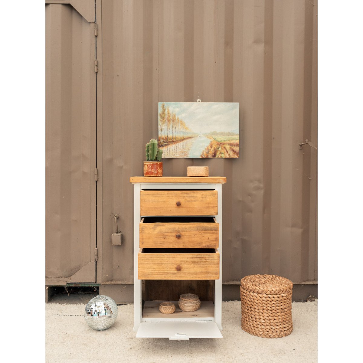 Meuble d'appoint en bois blanc Gilbert N°1916 - Bon état bois clair, DEBONGOUT