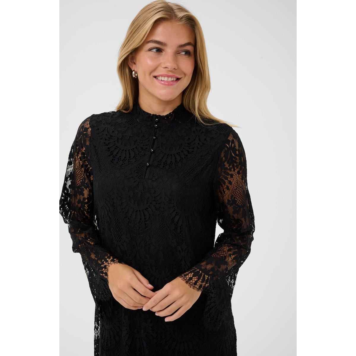 Robe noir, CULTURE