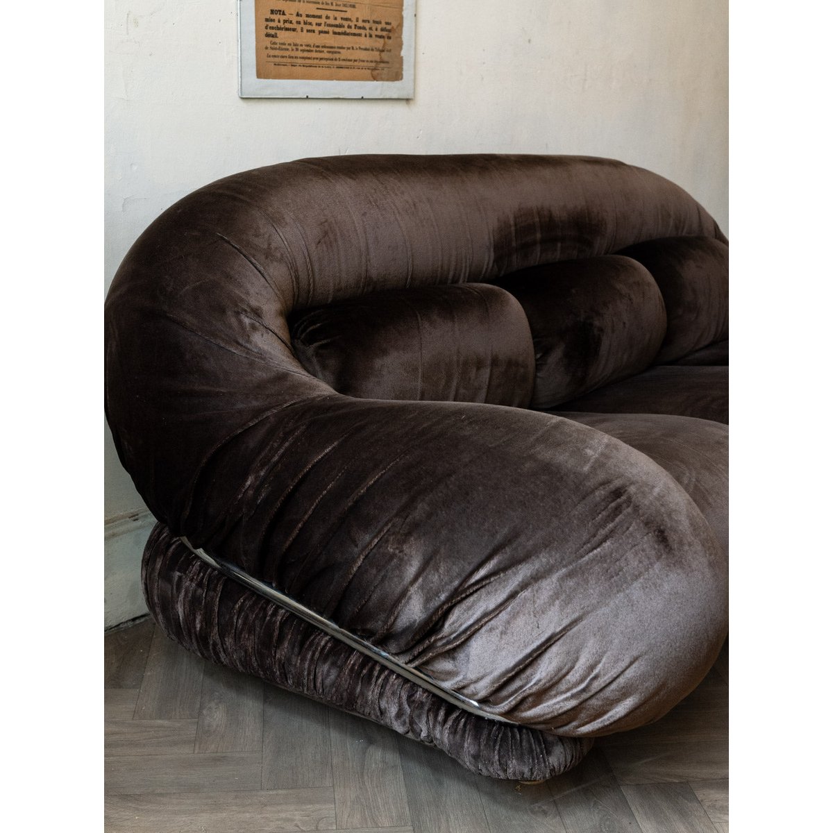 Canapé vintage en velours marron Jacques N°144 - Bon état marron, DEBONGOUT