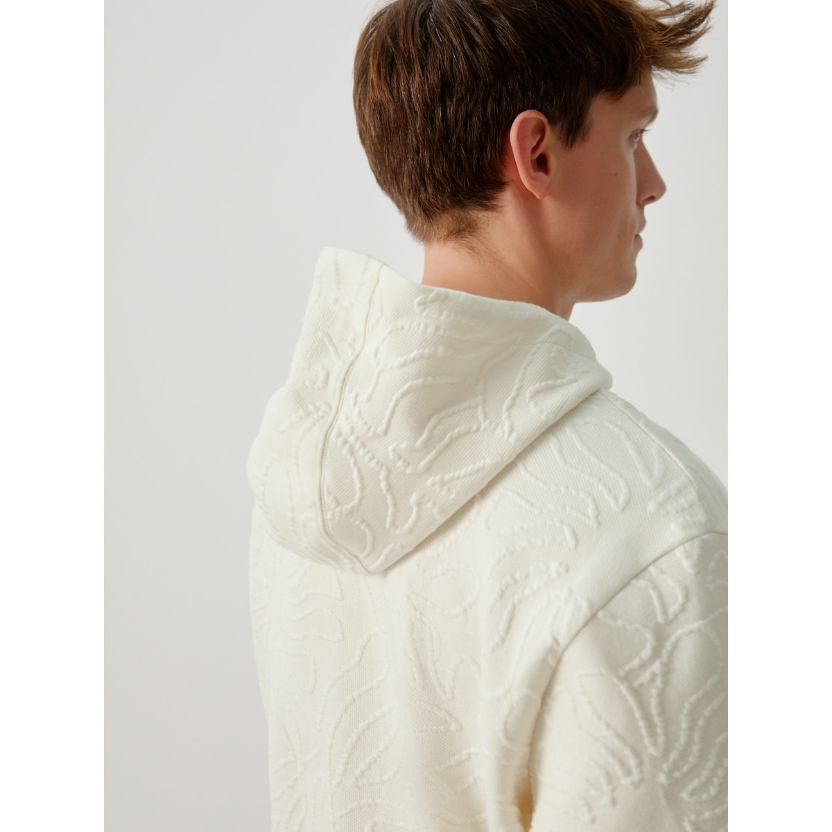 Sweat à capuche léger fleurs texturées blanc écru, NEXT