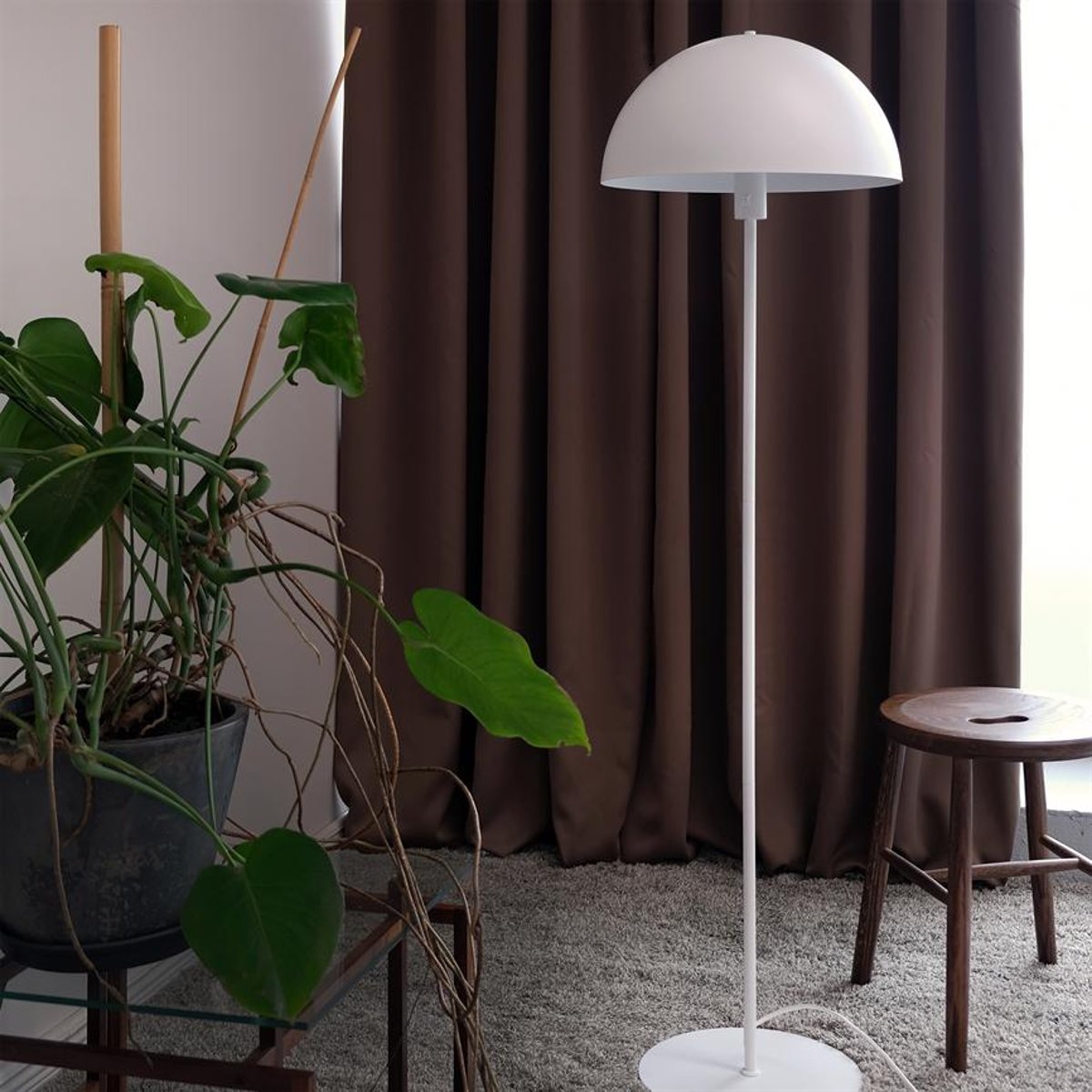 Lampadaire en Métal STOCKHOLM blanc mat, DYBERG LARSEN