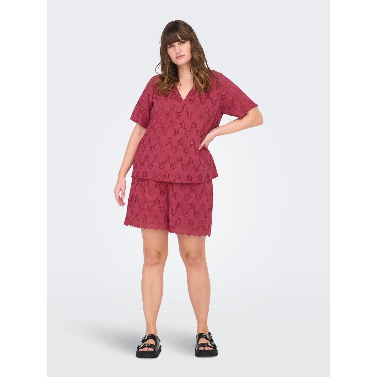 Short violette - earth red, ONLY CARMAKOMA