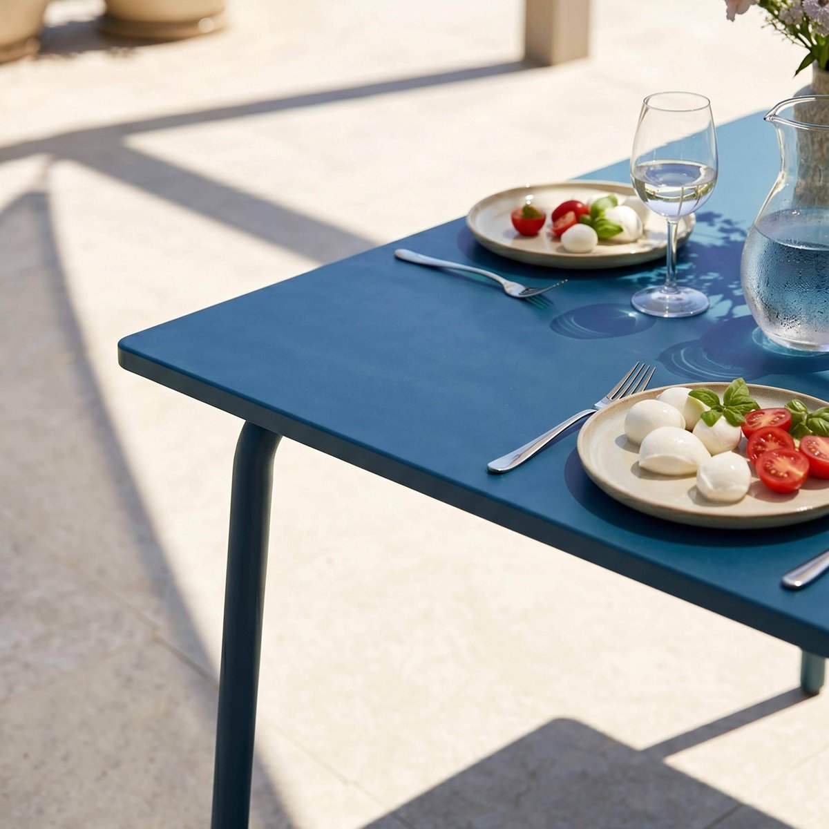 Table de jardin carrée en métal 8 places 120cm PALAVAS bleu pacific, OVIALA