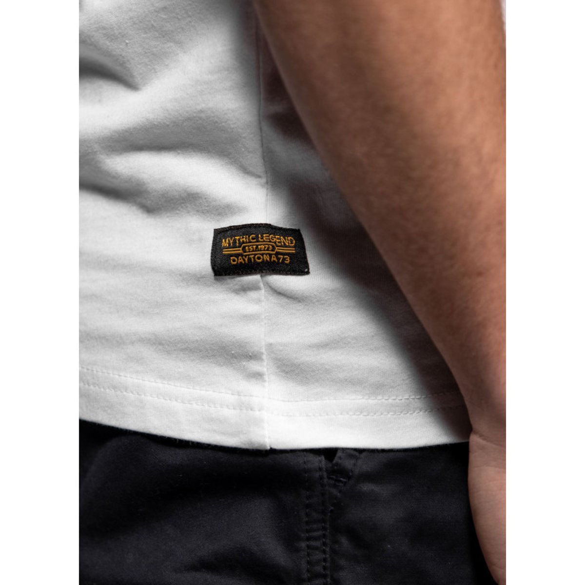 T-shirt Rusk en coton blanc imprimé à coupe droite pourvu d'un col rond blanc, DAYTONA