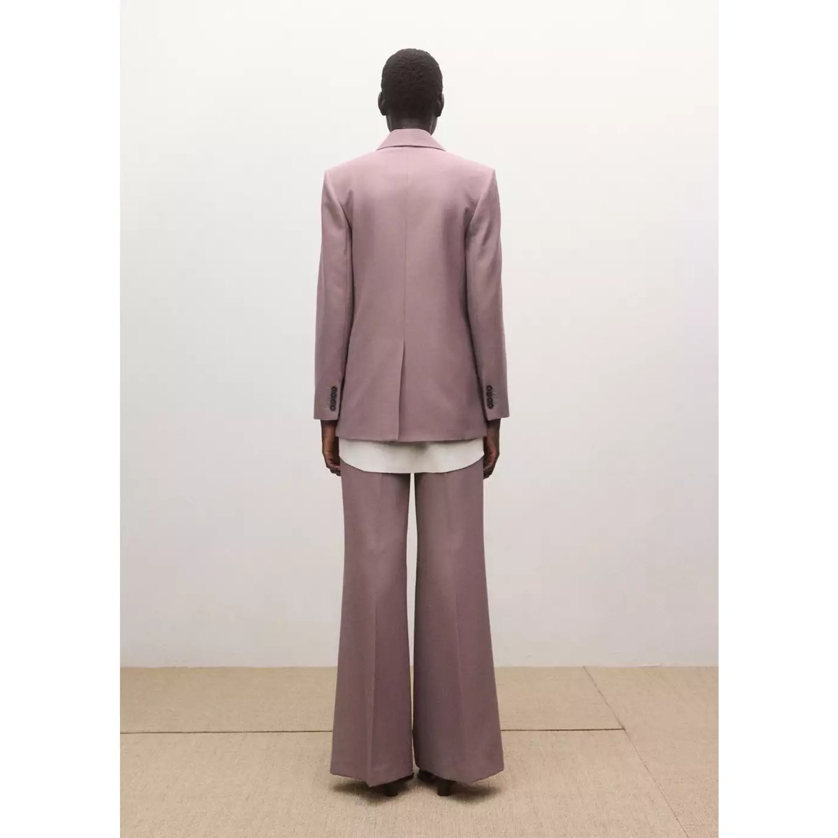 Pantalon de costume flare laine rose, MANGO
