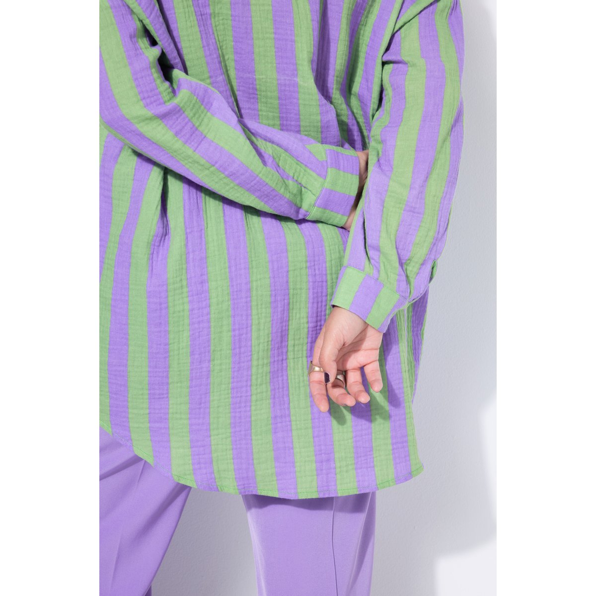 Chemisier oversize en mousseline vert pomme, STUDIO UNTOLD