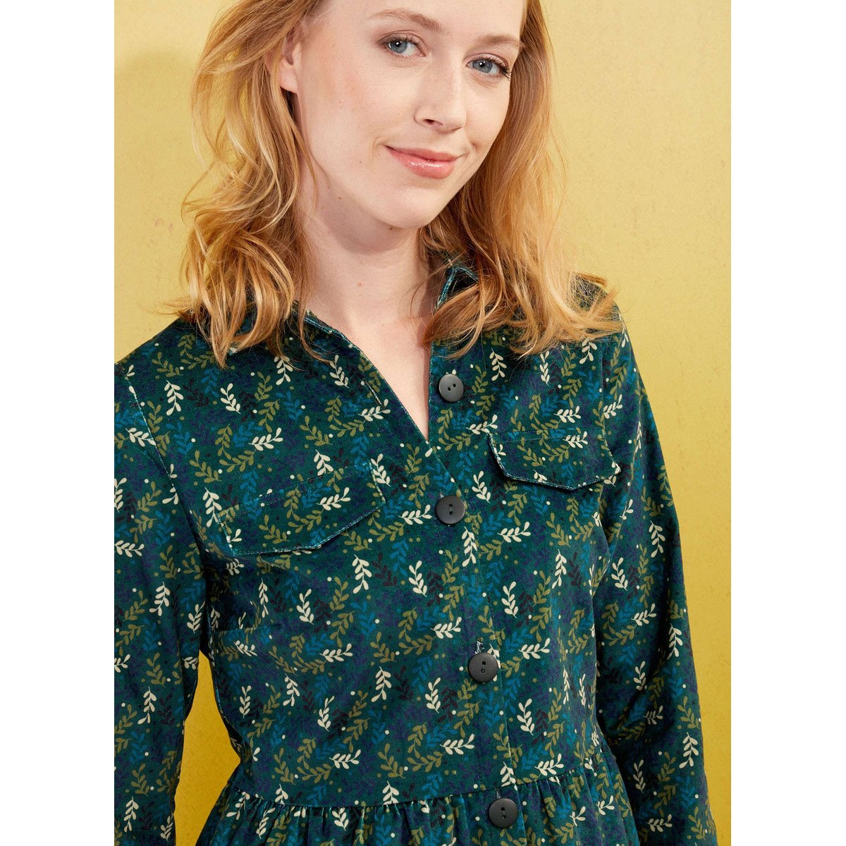 Robe chemisier velours stretch imprimée VERA vert sapin, LA FIANCÉE