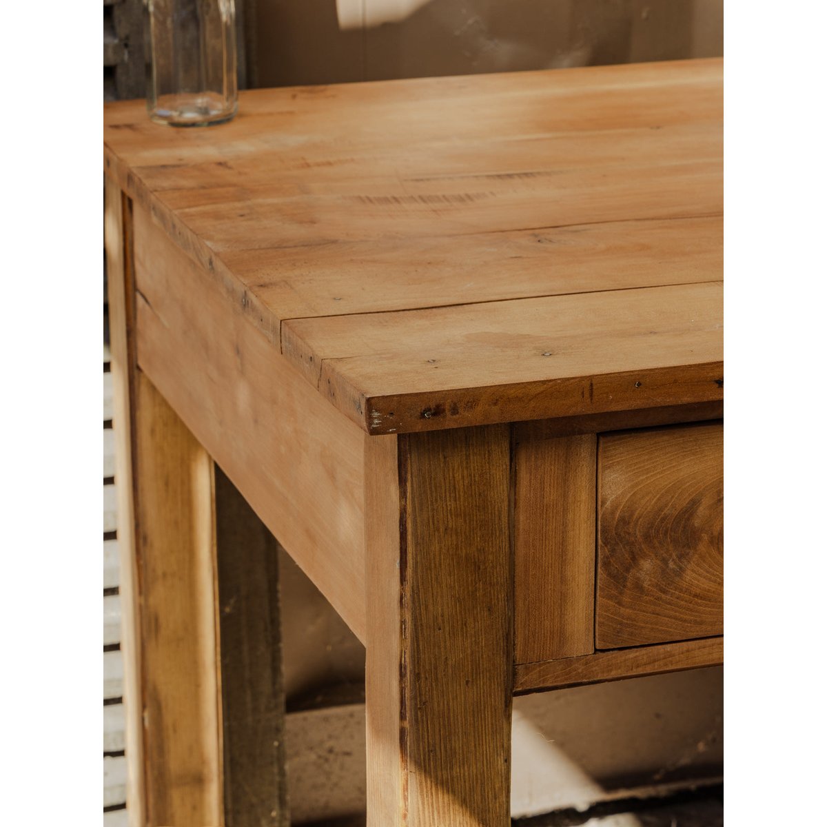 Table à manger en bois Romy N°1439 - Bon état bois clair, DEBONGOUT