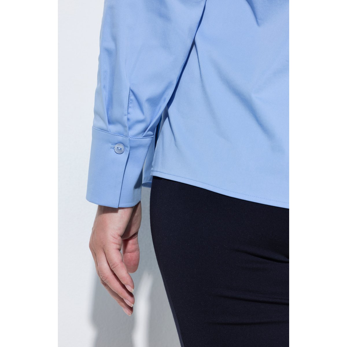 Chemisier avec strass et paillettes bleu clair, ULLA POPKEN