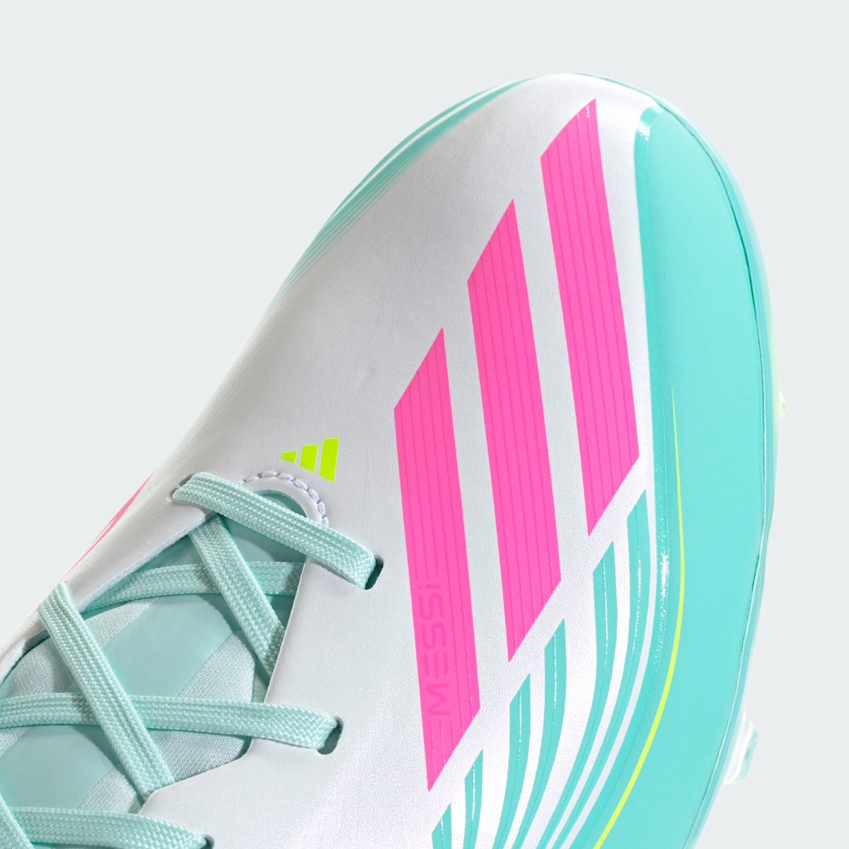 Chaussure De Football F50 Messi League Terrain Souple / Multiterrain Chaussure De Football F50 Messi League Terrain Souple / Multiterrain cloud white / lucid pink / flash aqua, adidas Performance