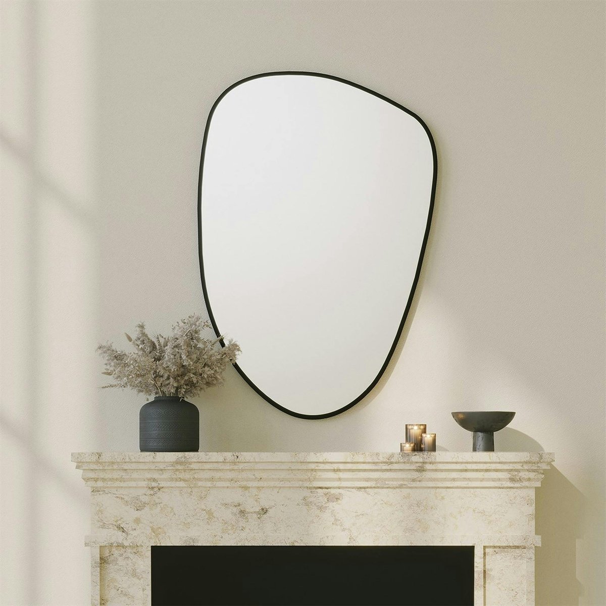 Miroir design organique bord noir 91 cm, forme fluide CODY noir, PIER IMPORT