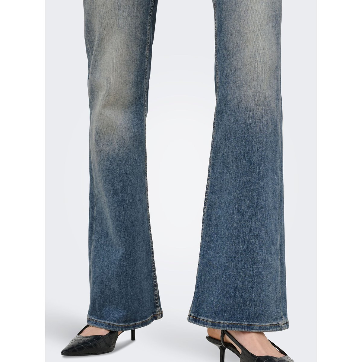 Jean Flared medium blue denim, ONLY