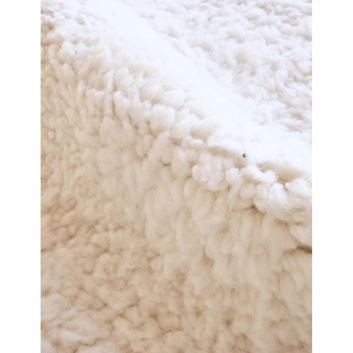 Tapis berbère sobre et raffiné noué main en laine 161 x 240 cm blanc pur, AFK LIVING
