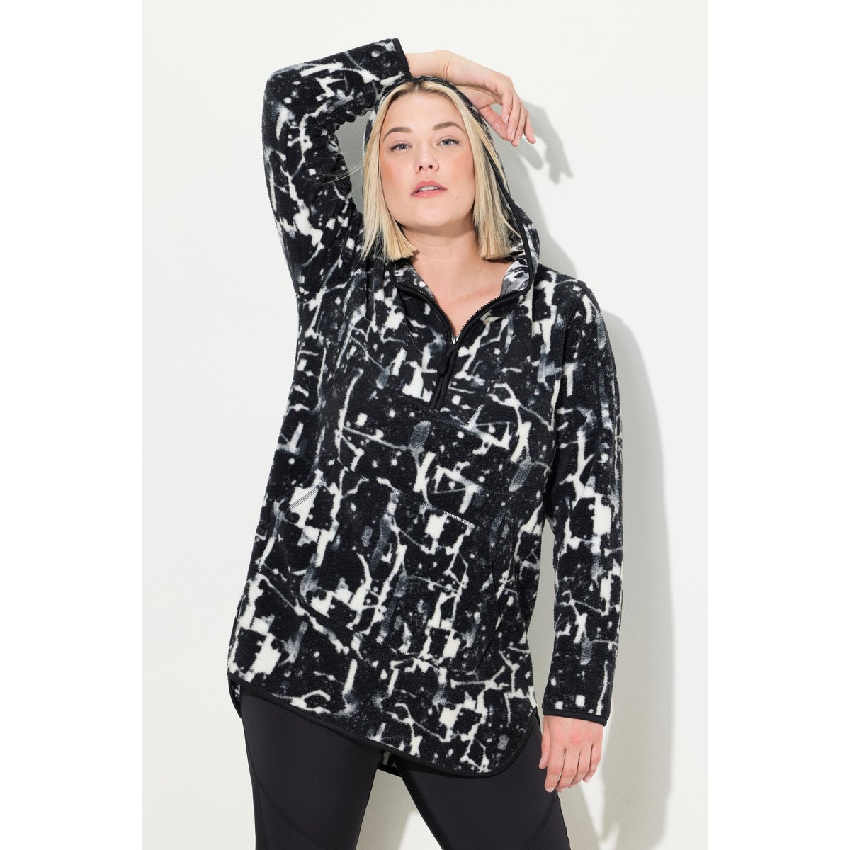 Pull long à capuche et manches longues noir, ULLA POPKEN