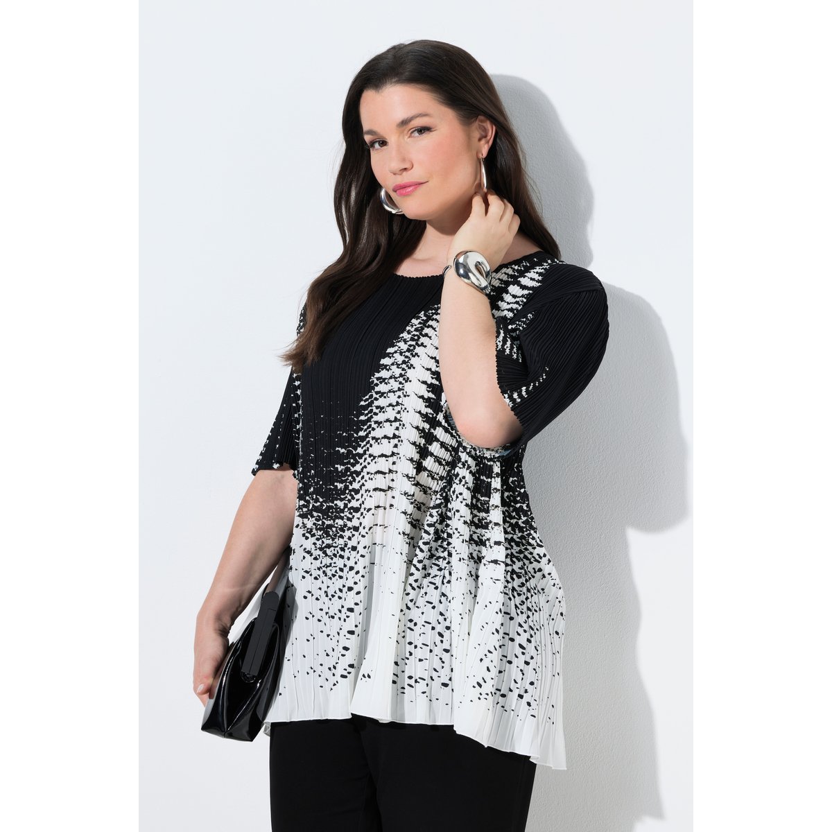 Blouse plissée avec imprimé noir, ULLA POPKEN