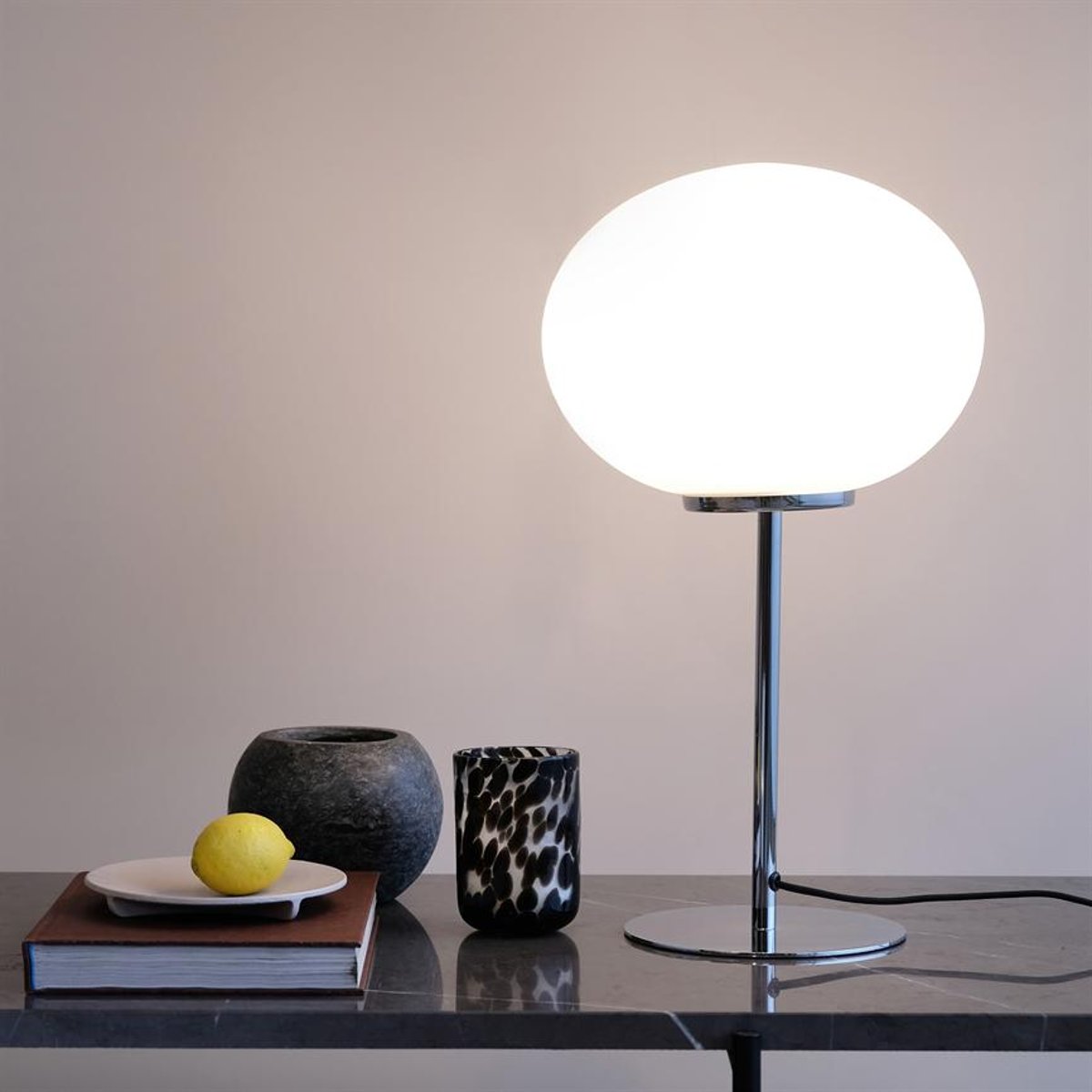 Lampe à poser en Verre QUEEN chrome, DYBERG LARSEN