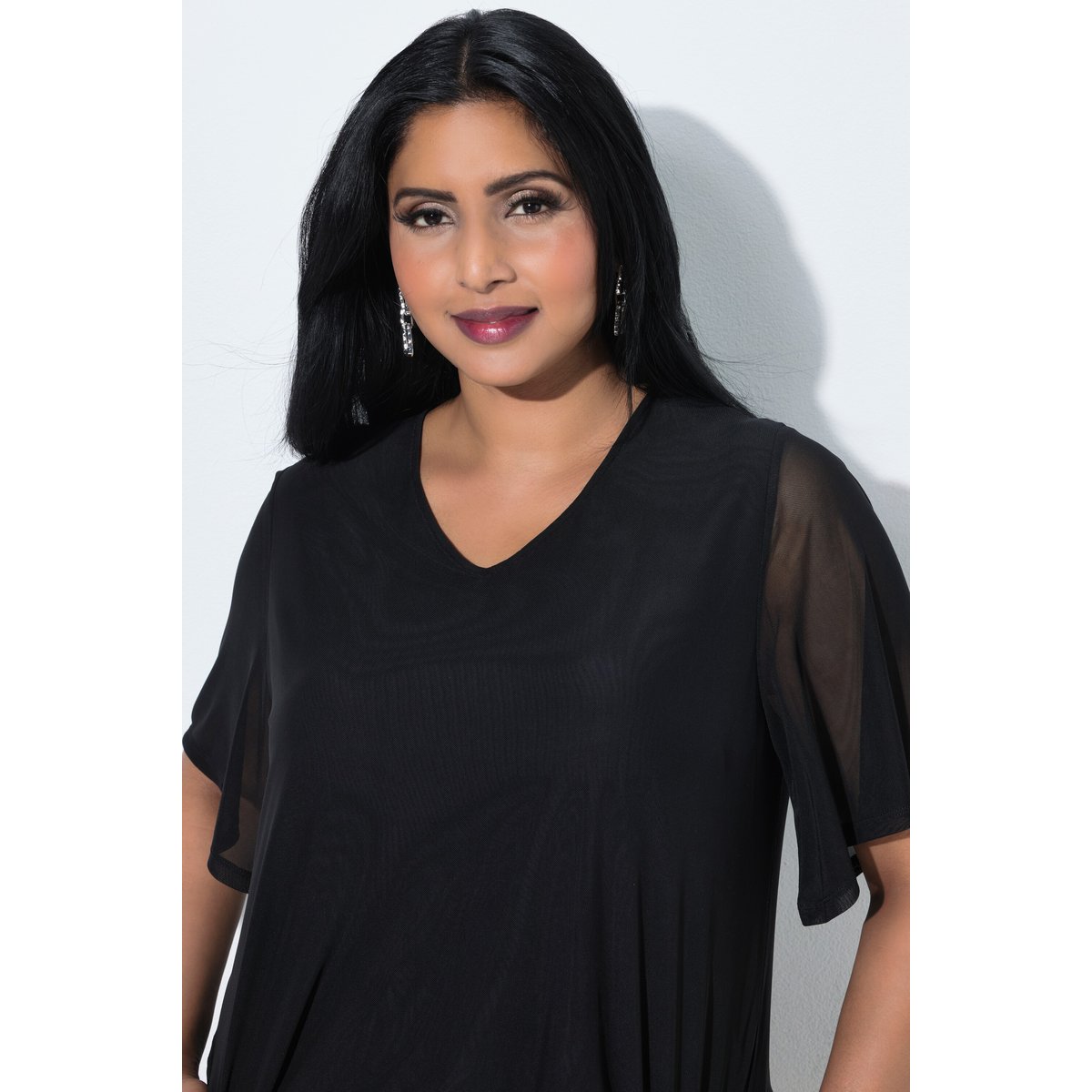 Blouse au tombé fluide, voile en tulle noir, ULLA POPKEN