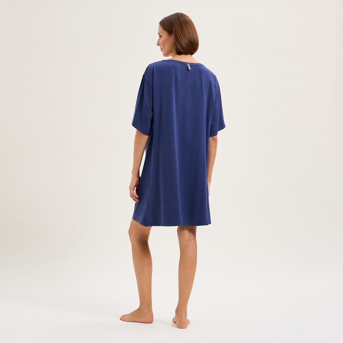 Chemise de nuit courte col rond en jersey LES BASIQUES nuit, LAURENCE TAVERNIER