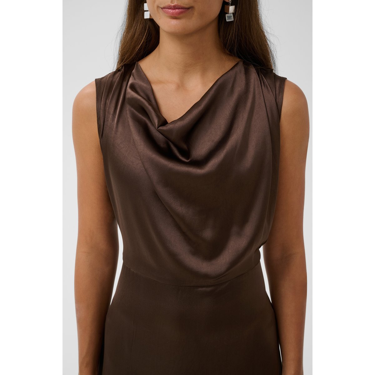Robe marron coffee bean, CULTURE