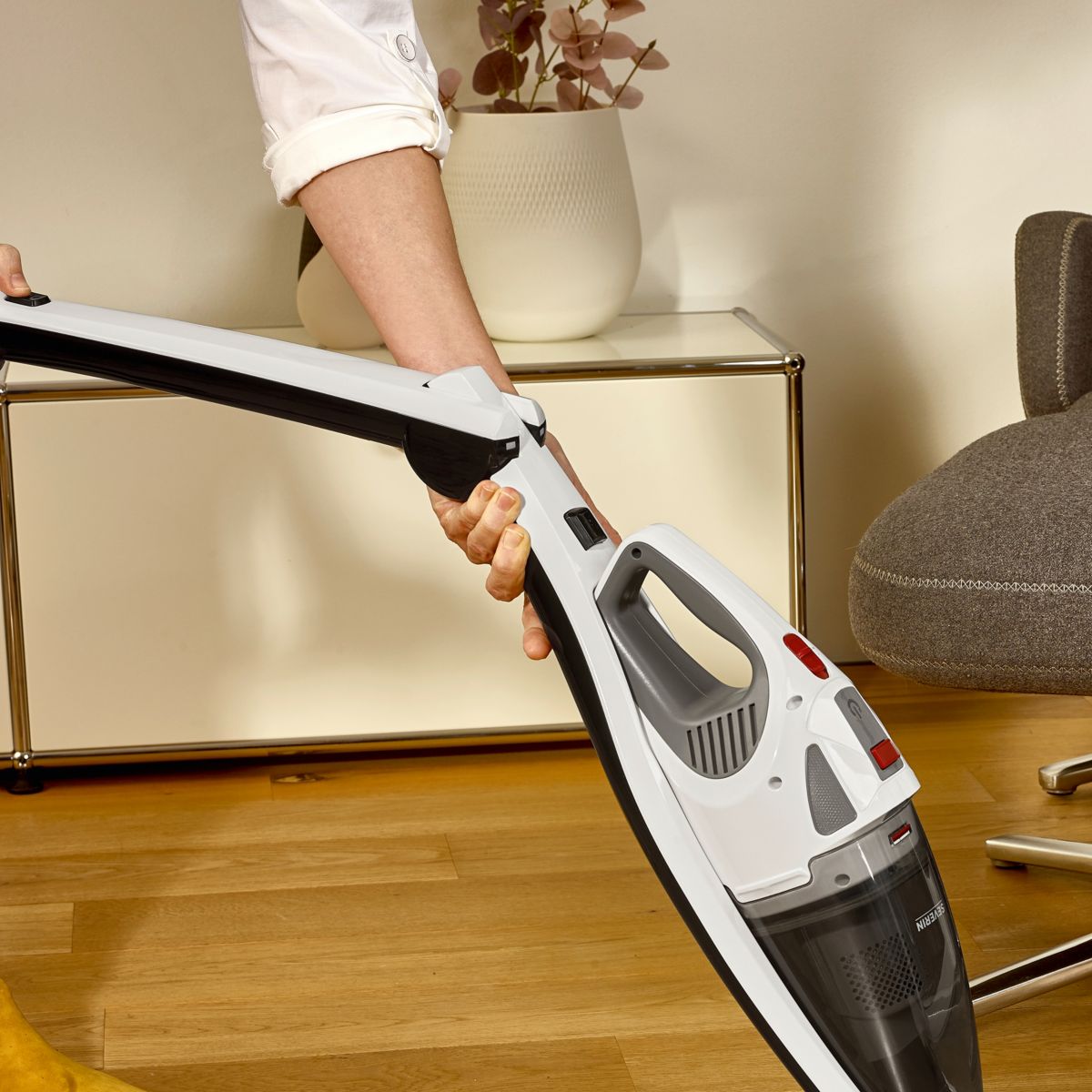 Aspirateur balai SC 7173 sans fil 2 en 1 couleur unique, SEVERIN