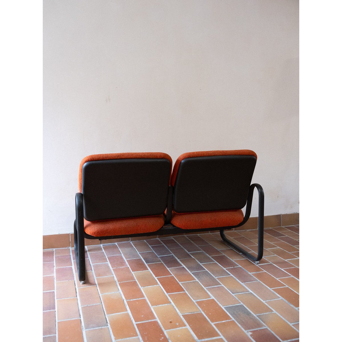 Banquette de conférence Clara N°145 - Bon état orange, DEBONGOUT